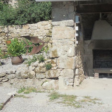 Gite De Carbonies Saint-Felix-de-Lunel Luaran gambar